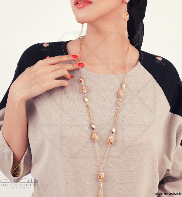 مدل گردنبند رو لباسی طلا