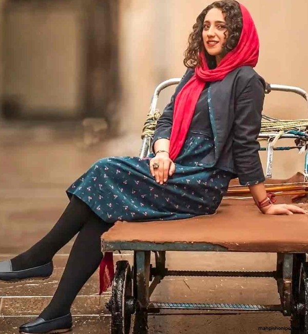 مدل کفش زنانه با جوراب