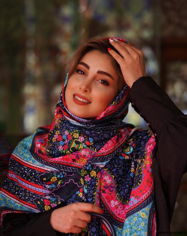 مدل روسری ابریشمی زنانه مدل روسری ابریشمی زنانه